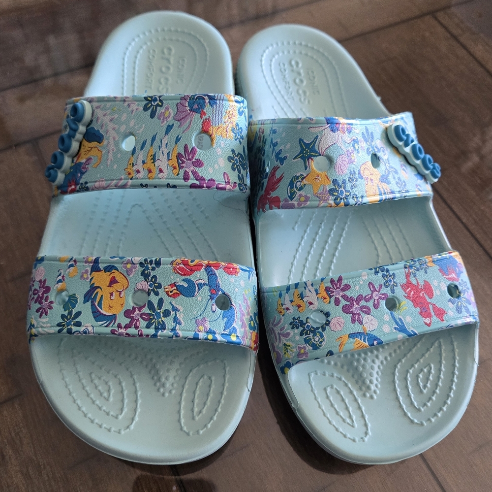 Size 8 CROCS Little Mermaid sandals